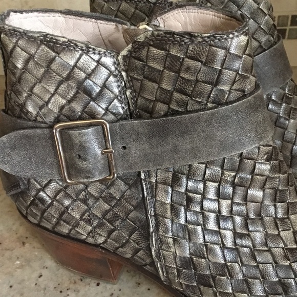 Pons Quintana Leather Woven Buckle Booties - Picture 7 of 14